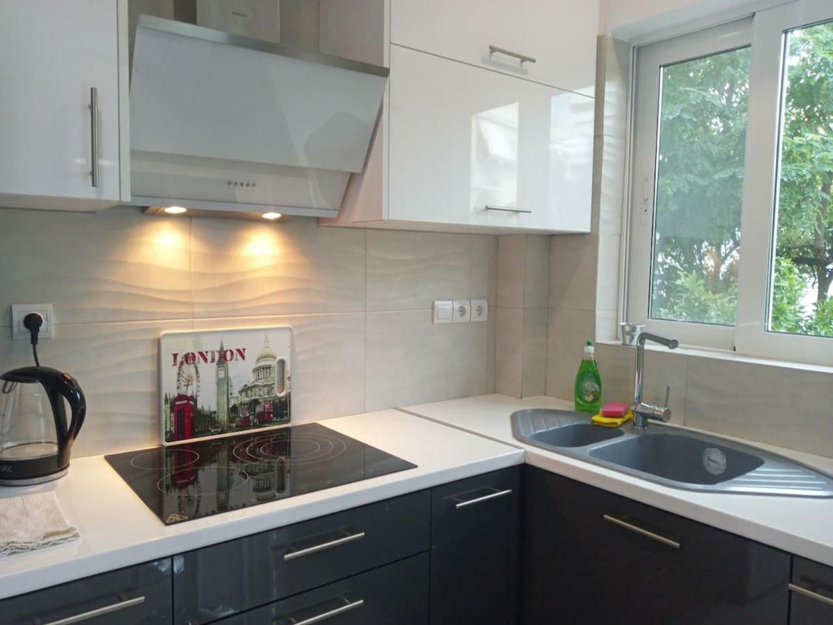Luxury Apartment Next To The Sea Beach Атина Екстериор снимка